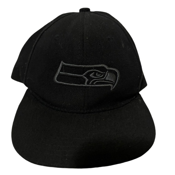 Unisex Adult New Era Blackout NFL Seattle Seahawks Snapback Cap - Picture 1 of 5